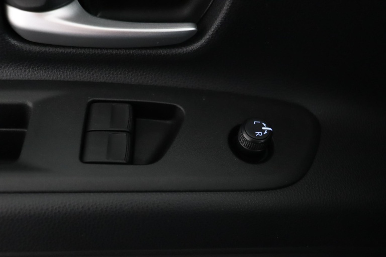 Toyota Aygo X - 1.0 VVT-i MT Play 29