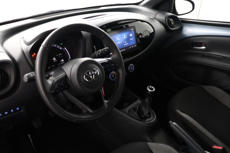 Toyota Aygo X - 1.0 VVT-i MT Play 44