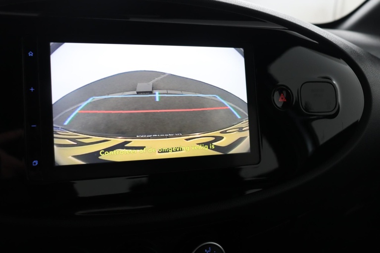 Toyota Aygo X - 1.0 VVT-i MT Play 9