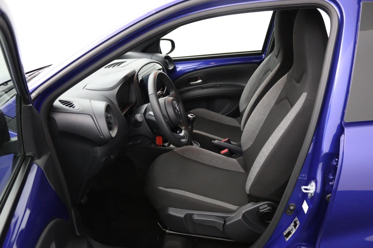 Toyota Aygo X - 1.0 VVT-i MT Play 17