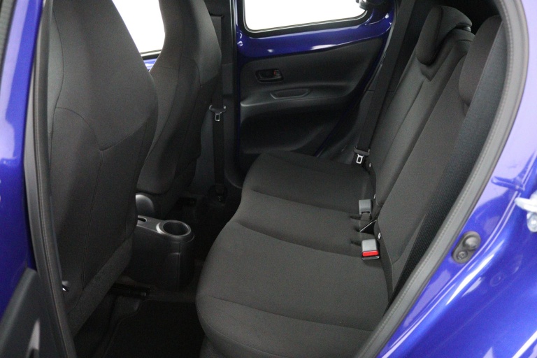 Toyota Aygo X - 1.0 VVT-i MT Play 18