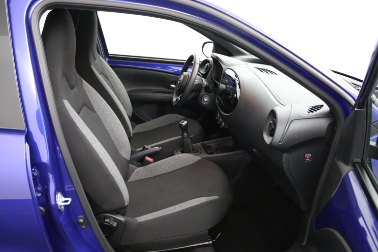 Toyota Aygo X - 1.0 VVT-i MT Play 22