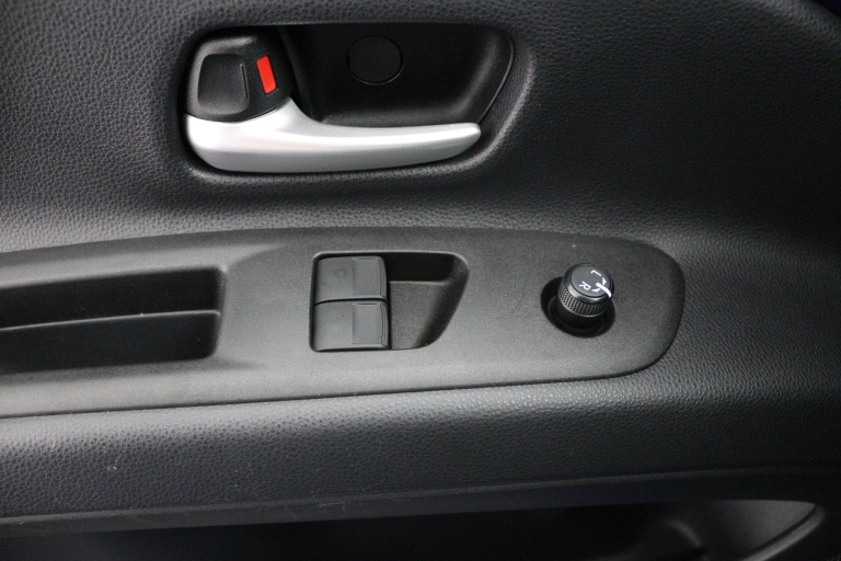 Toyota Aygo X - 1.0 VVT-i MT Play 27