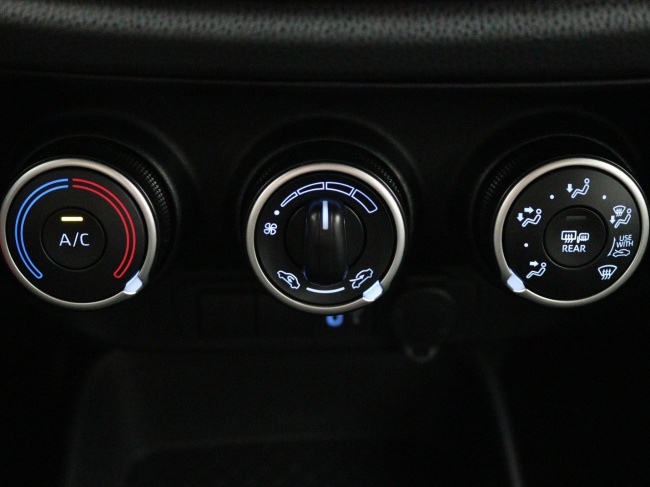 Toyota Aygo X - 1.0 VVT-i MT Play