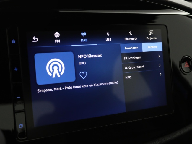 Toyota Aygo X - 1.0 VVT-i MT Play