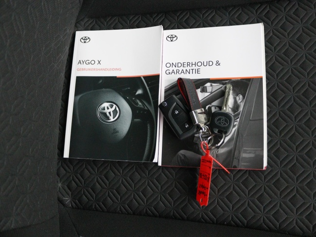 Toyota Aygo X - 1.0 VVT-i S-CVT Pulse