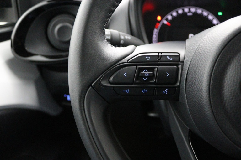 Toyota Aygo X - 1.0 VVT-i S-CVT Pulse 19