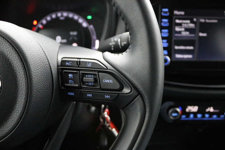 Toyota Aygo X - 1.0 VVT-i S-CVT Pulse 21