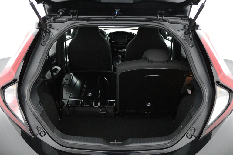 Toyota Aygo X - 1.0 VVT-i S-CVT Pulse 24