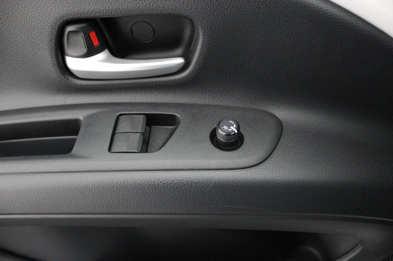 Toyota Aygo X - 1.0 VVT-i S-CVT Pulse 27