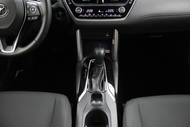 Toyota Corolla Cross - Hybrid 140 Style 26