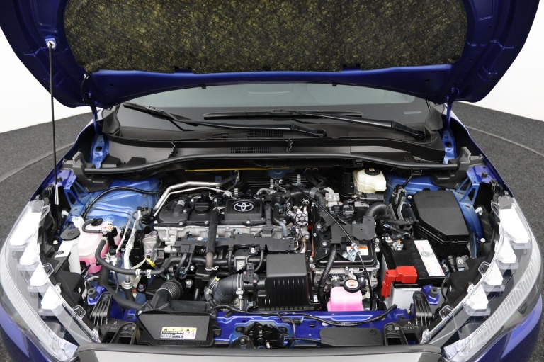 Toyota Corolla Cross - Hybrid 140 Style 34