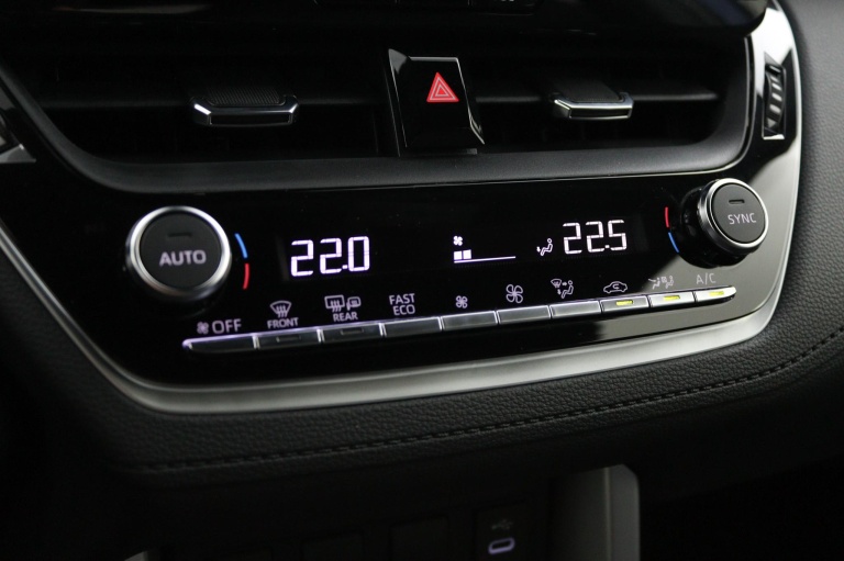 Toyota Corolla Cross - Hybrid 140 Style 7