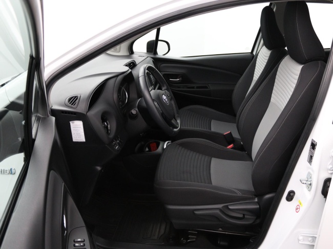 Toyota Yaris - 1.5 Hybrid Design Sport