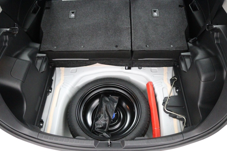 Toyota Yaris - 1.5 Hybrid Design Sport 31