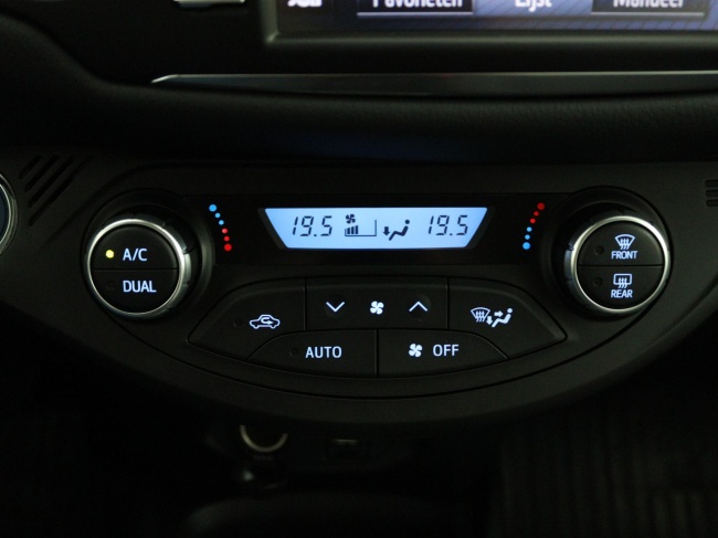 Toyota Yaris - 1.5 Hybrid Design Sport