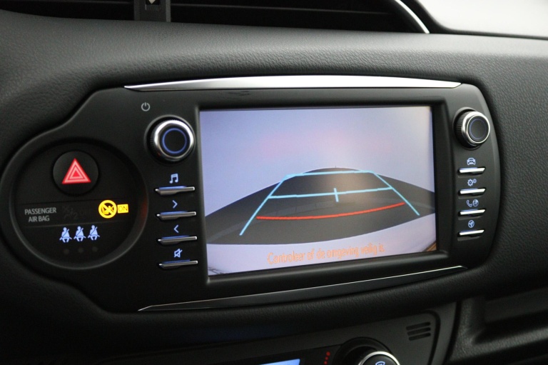 Toyota Yaris - 1.5 Hybrid Design Sport 9