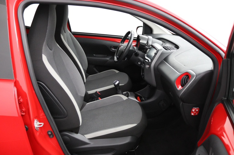 Toyota Aygo - 1.0 VVT-i x-play 22