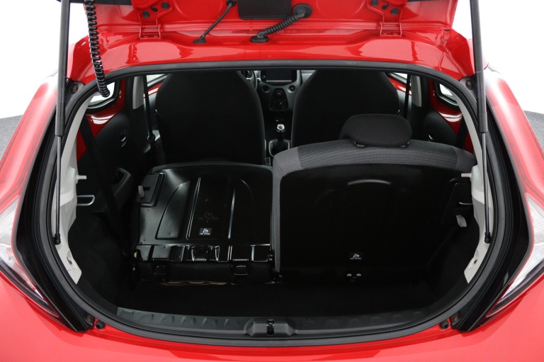 Toyota Aygo - 1.0 VVT-i x-play 24