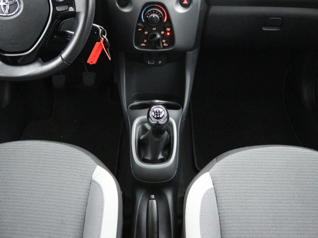Toyota Aygo - 1.0 VVT-i x-play