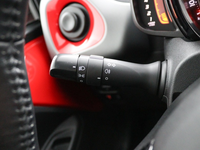 Toyota Aygo - 1.0 VVT-i x-play