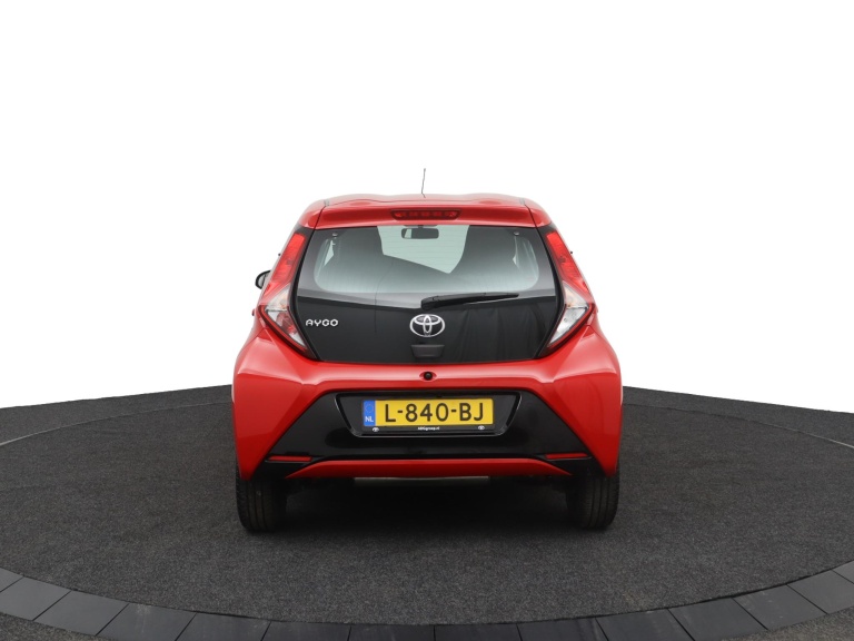Toyota Aygo - 1.0 VVT-i x-play 44