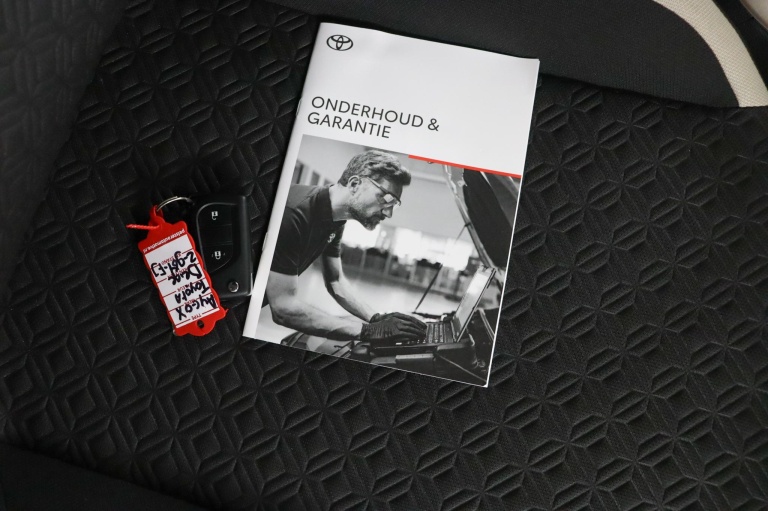 Toyota Aygo X - 1.0 VVT-i S-CVT Pulse 11