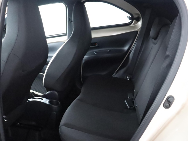 Toyota Aygo X - 1.0 VVT-i S-CVT Pulse