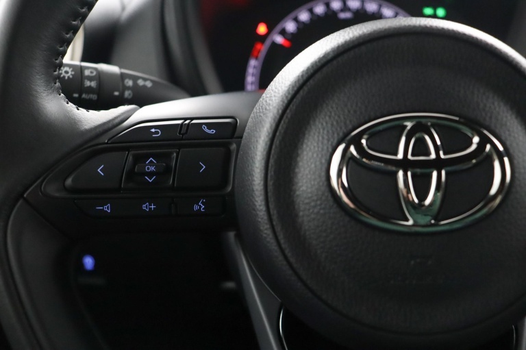 Toyota Aygo X - 1.0 VVT-i S-CVT Pulse 19