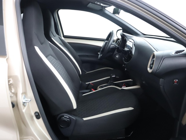 Toyota Aygo X - 1.0 VVT-i S-CVT Pulse