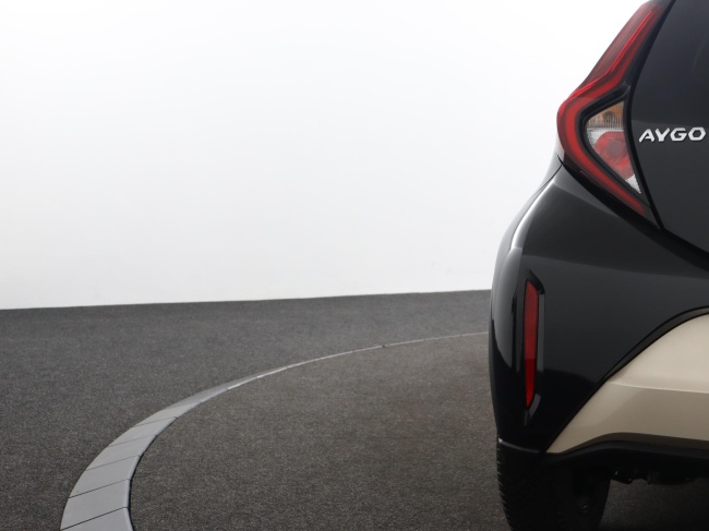 Toyota Aygo X - 1.0 VVT-i S-CVT Pulse