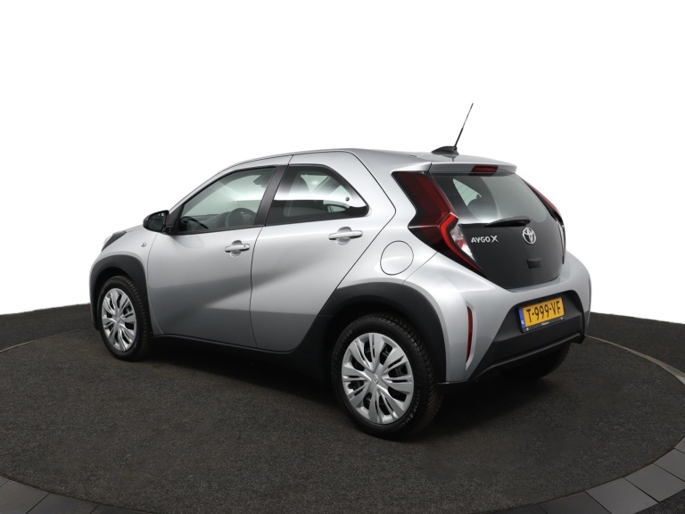 Toyota Aygo X - 1.0 VVT-i MT Play 12