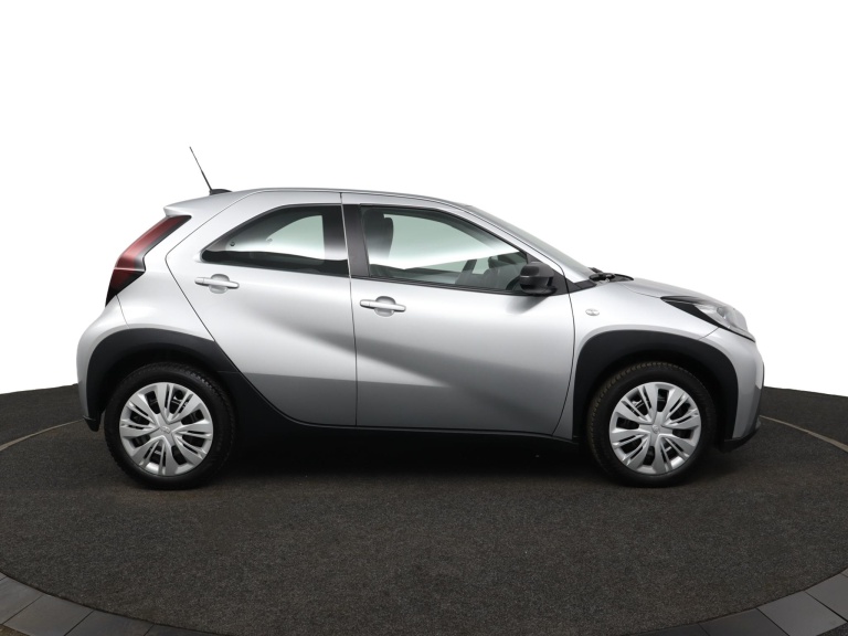Toyota Aygo X - 1.0 VVT-i MT Play 13