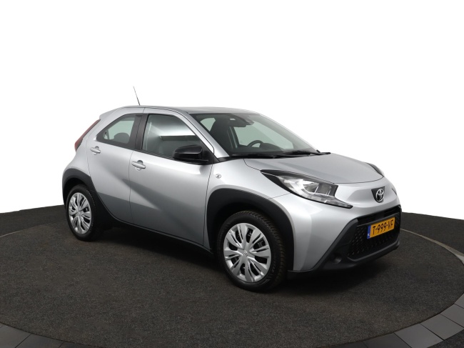 Toyota Aygo X - 1.0 VVT-i MT Play