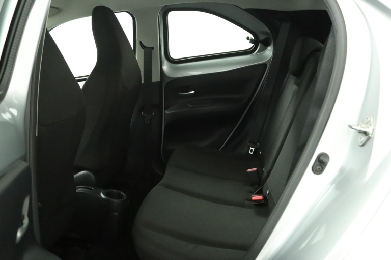 Toyota Aygo X - 1.0 VVT-i MT Play 18