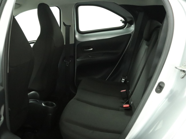Toyota Aygo X - 1.0 VVT-i MT Play