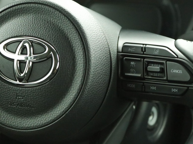 Toyota Aygo X - 1.0 VVT-i MT Play