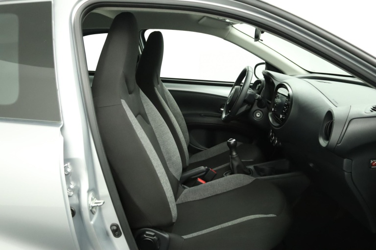 Toyota Aygo X - 1.0 VVT-i MT Play 22