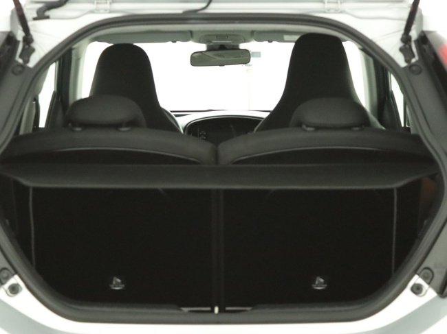 Toyota Aygo X - 1.0 VVT-i MT Play