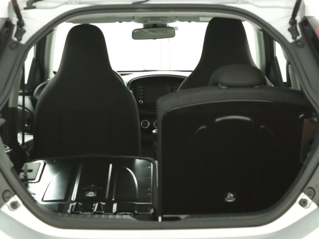 Toyota Aygo X - 1.0 VVT-i MT Play