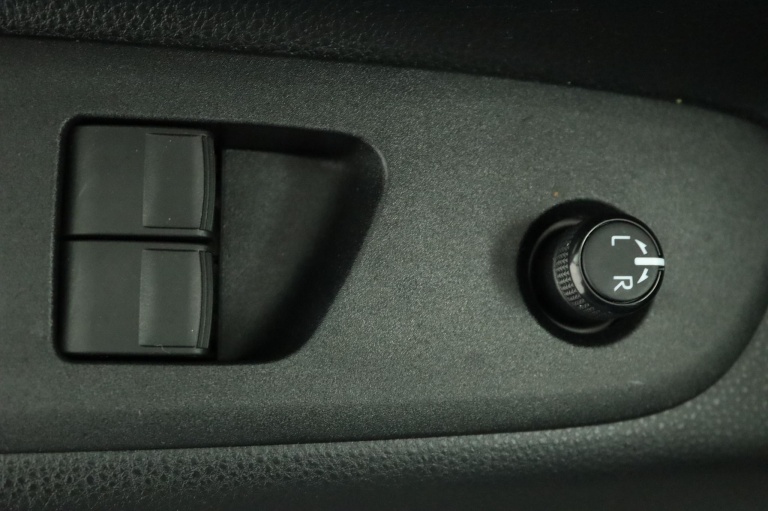 Toyota Aygo X - 1.0 VVT-i MT Play 27