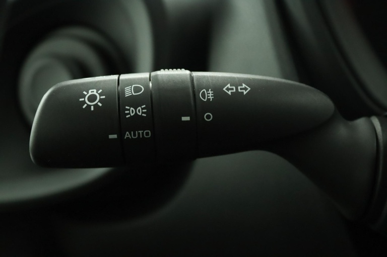 Toyota Aygo X - 1.0 VVT-i MT Play 30