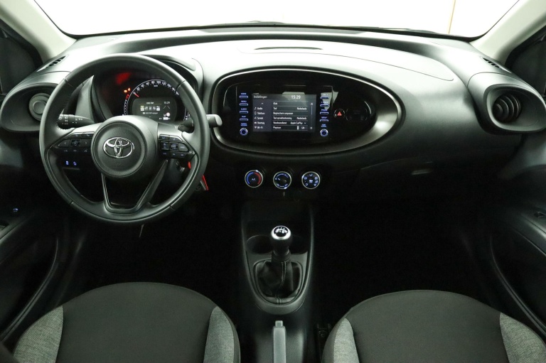 Toyota Aygo X - 1.0 VVT-i MT Play 4
