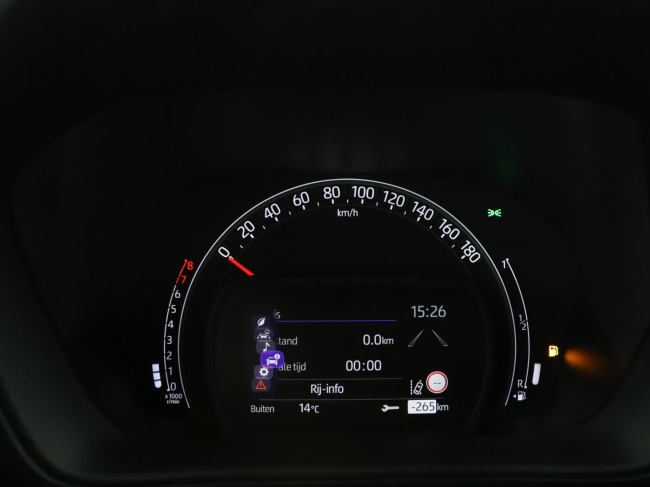 Toyota Aygo X - 1.0 VVT-i MT Play