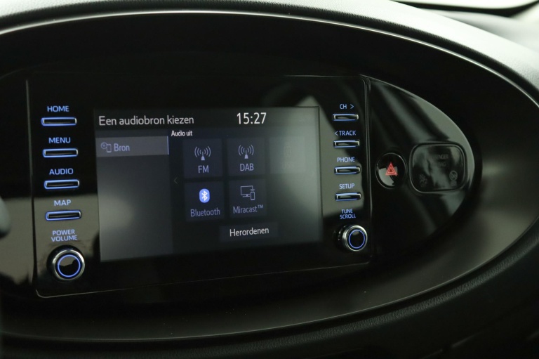 Toyota Aygo X - 1.0 VVT-i MT Play 52