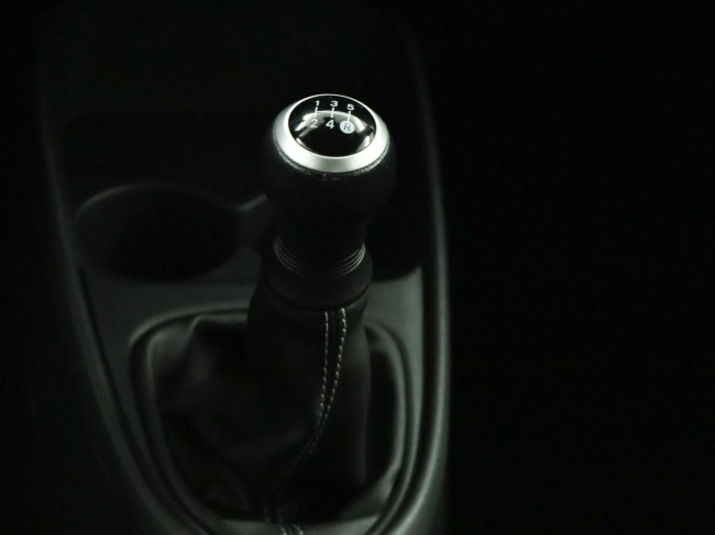 Toyota Aygo X - 1.0 VVT-i MT Play