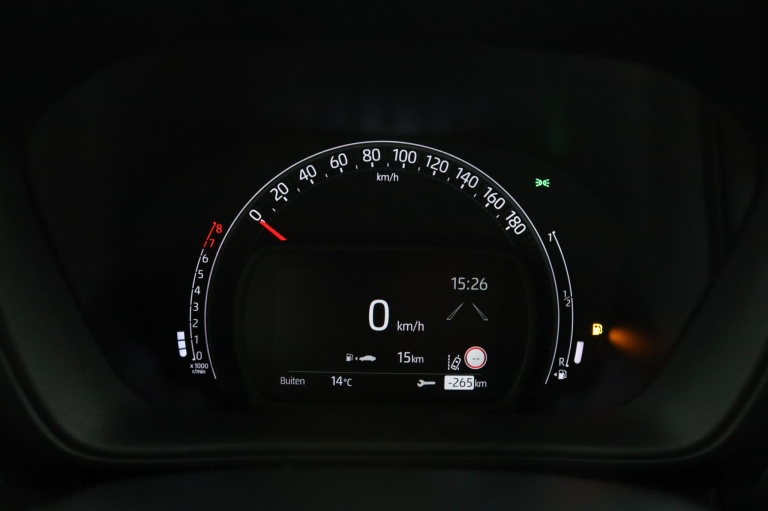 Toyota Aygo X - 1.0 VVT-i MT Play 6