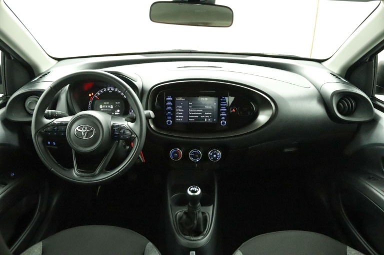 Toyota Aygo X - 1.0 VVT-i MT Play 60