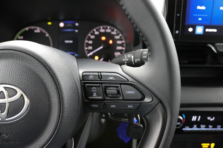 Toyota Yaris - 1.5 Hybrid 115 Comfort 18