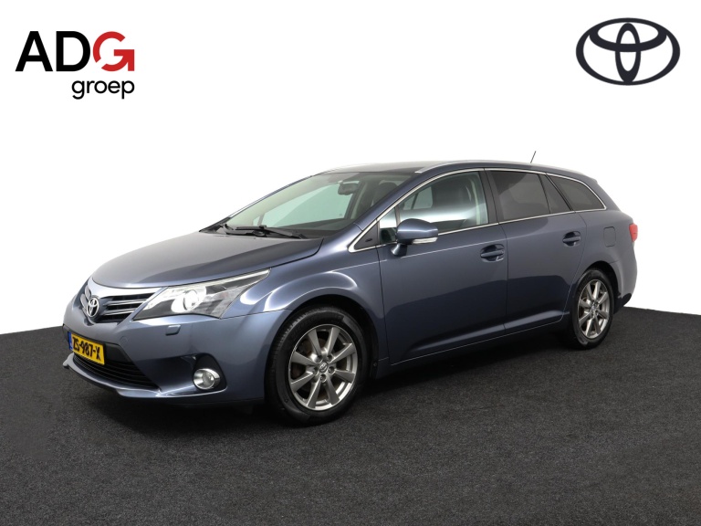 Toyota Avensis Wagon - 1.8 VVTi Dynamic Business 1